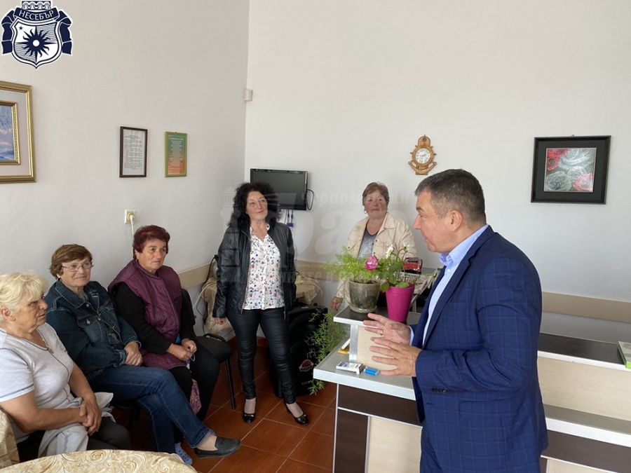 Обсъдиха ремонта на читалището в Раковсково